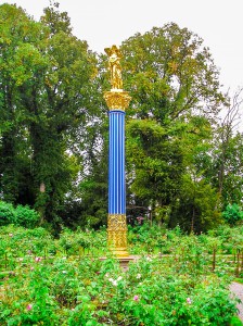 Roseninsel, blaue Säule (Foto: Michael Fuchs)